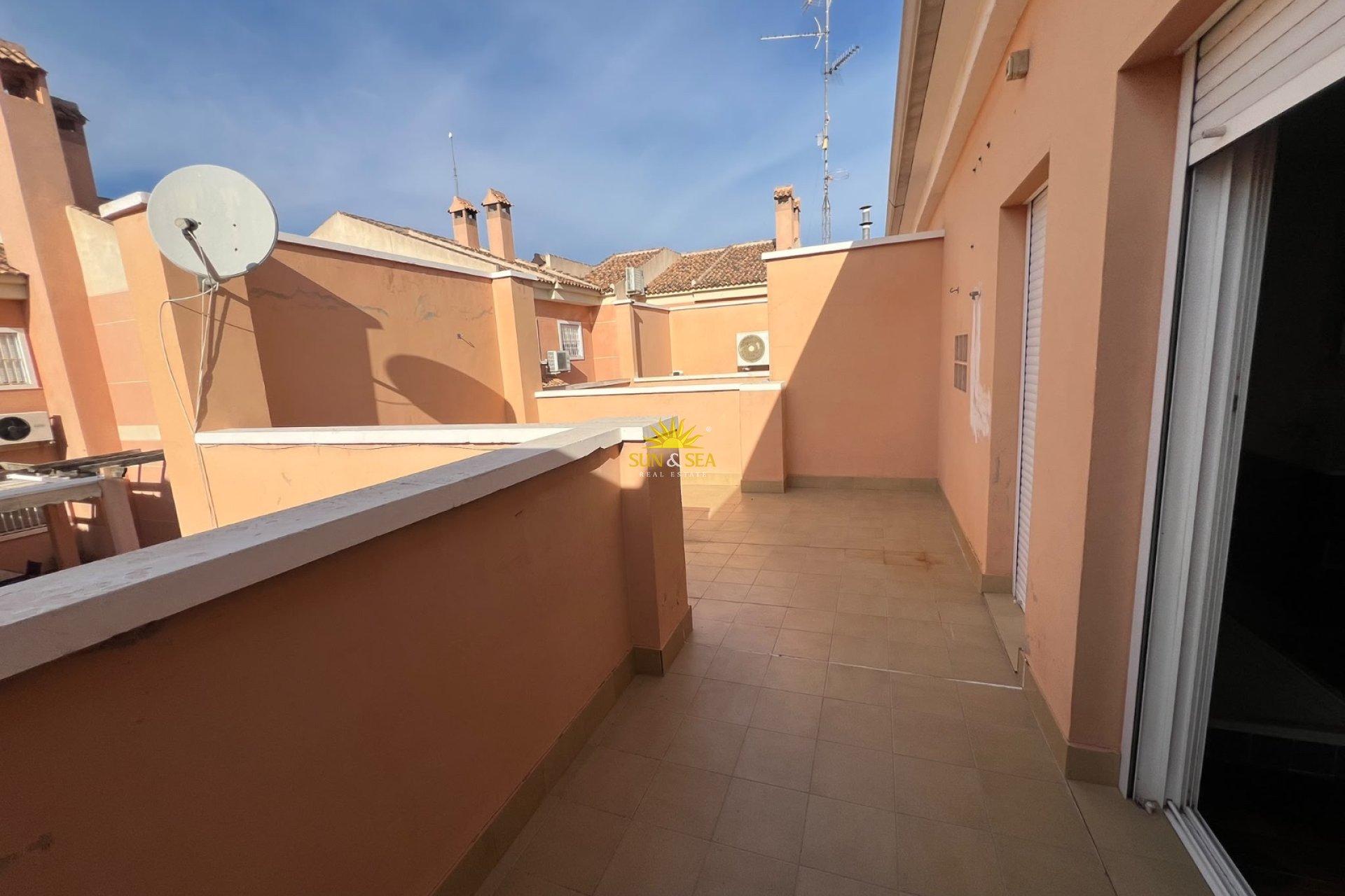 Alquiler a largo plazo - Chalet - Elche