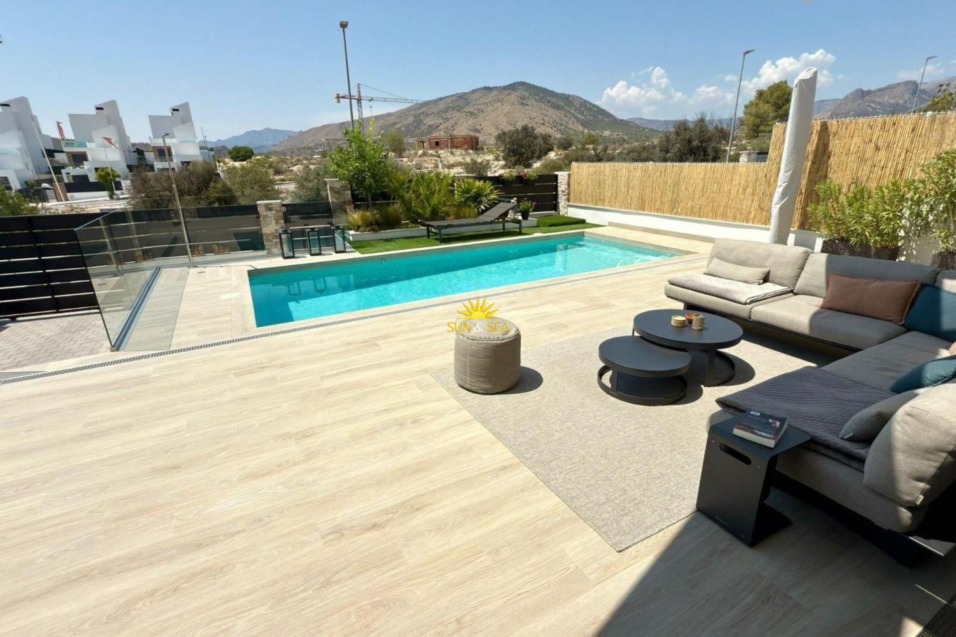 Alquiler a largo plazo - Chalet - Finestrat