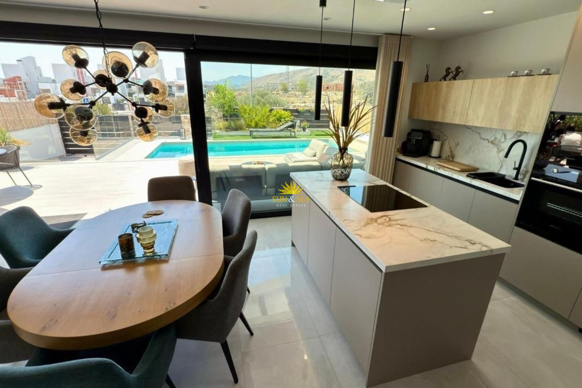Alquiler a largo plazo - Chalet - Finestrat