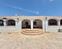 Alquiler a largo plazo - Chalet - Jávea - Montgó - Partida Tosal