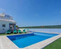 Alquiler a largo plazo - Chalet - La Manga del Mar Menor - Zona Urbanización Veneziola Golf