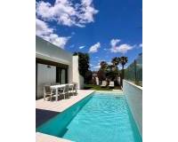 Alquiler a largo plazo - Chalet - Orihuela Costa - Cabo roig - La Zenia