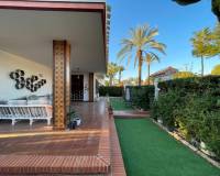 Alquiler a largo plazo - Chalet - Orihuela Costa - Cabo Roig