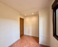 Alquiler a largo plazo - Chalet - Orihuela Costa - Punta Prima