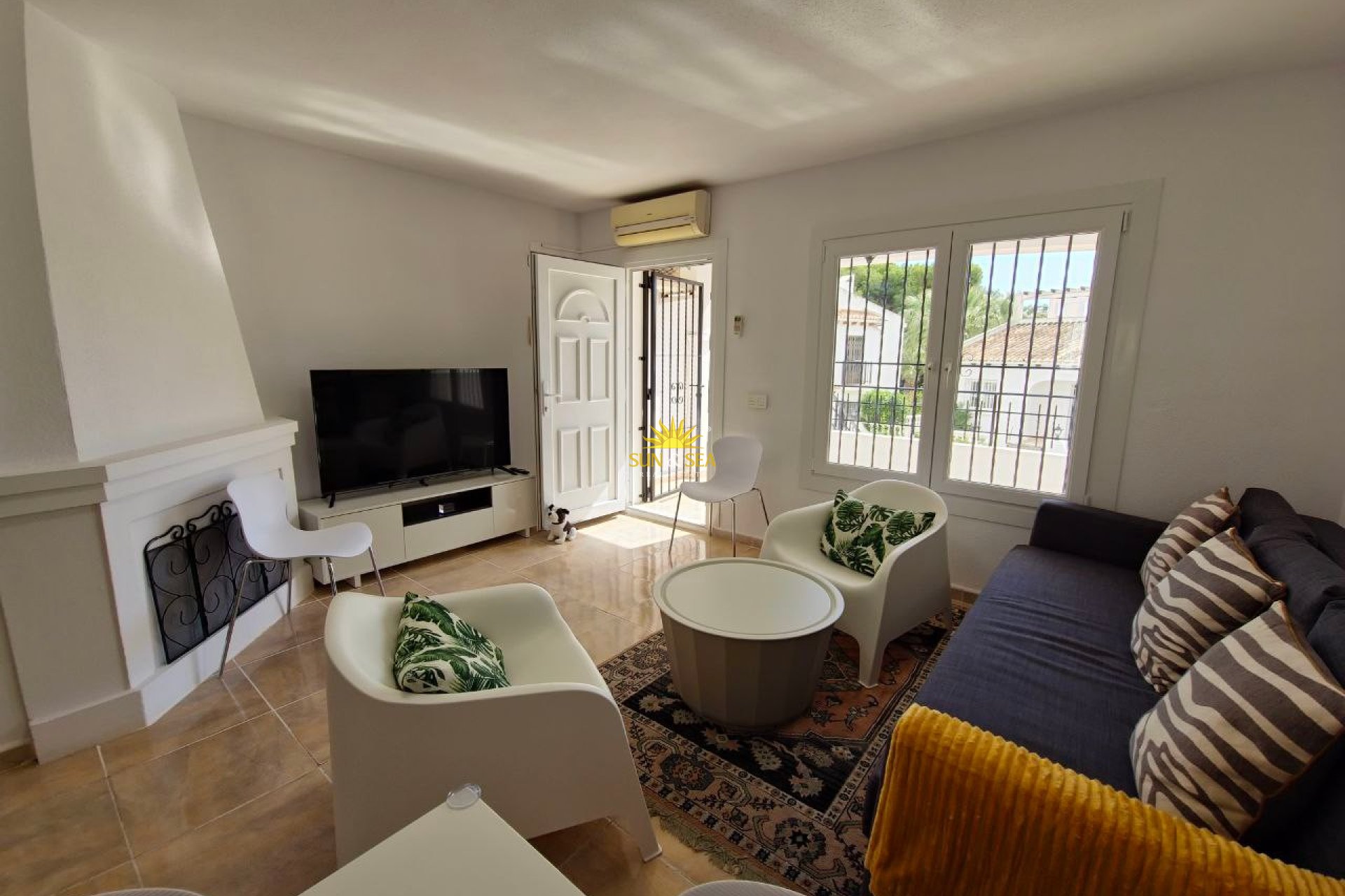 Alquiler a largo plazo - Chalet - Orihuela Costa - Villamartín