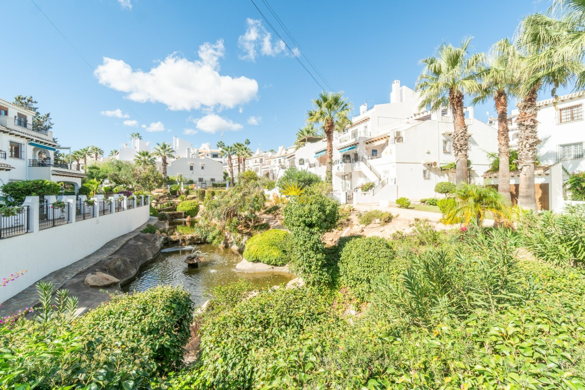Alquiler a largo plazo - Chalet - Orihuela Costa - Villamartín