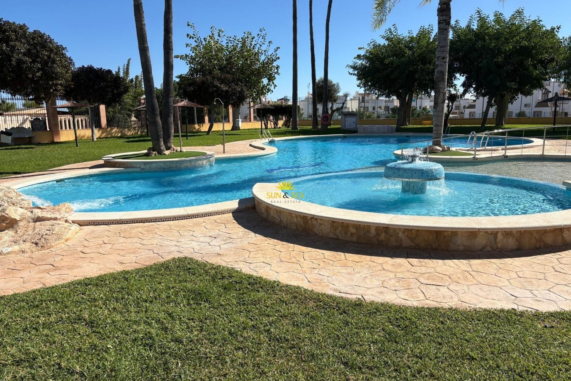 Alquiler a largo plazo - Chalet - Orihuela Costa
