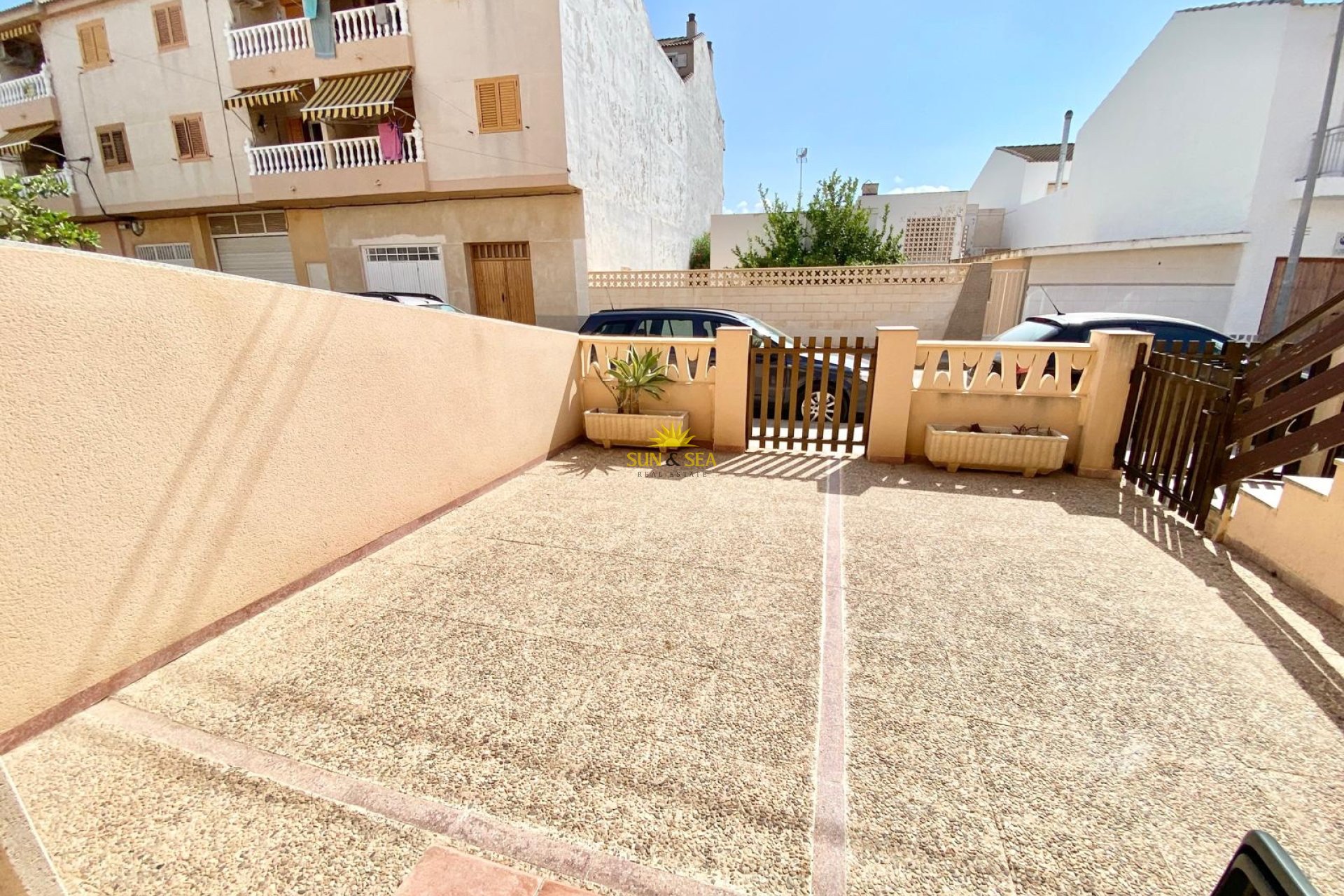 Alquiler a largo plazo - Chalet - Pilar de la Horadada - El Mojón