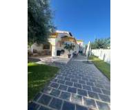 Alquiler a largo plazo - Chalet - Pilar de la Horadada - La Torre de la Horadada