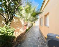 Alquiler a largo plazo - Chalet - Pilar de la Horadada - Pueblo Latino