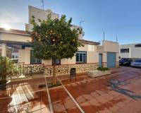 Alquiler a largo plazo - Chalet - San Javier - Santiago De La Ribera