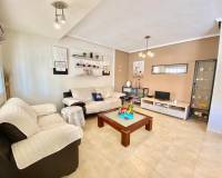 Alquiler a largo plazo - Chalet - Torrevieja - Aguas nuevas 2