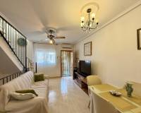 Alquiler a largo plazo - Chalet - Torrevieja - Centro