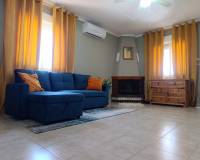 Alquiler a largo plazo - Chalet - Torrevieja - El Chaparral