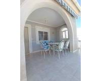 Alquiler a largo plazo - Chalet - Torrevieja - El Chaparral