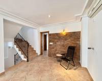 Alquiler a largo plazo - Chalet - Torrevieja - El Chaparral