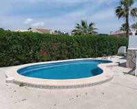 Alquiler a largo plazo - Chalet - Torrevieja - El Chaparral