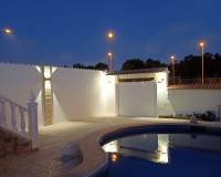 Alquiler a largo plazo - Chalet - Torrevieja - El Chaparral