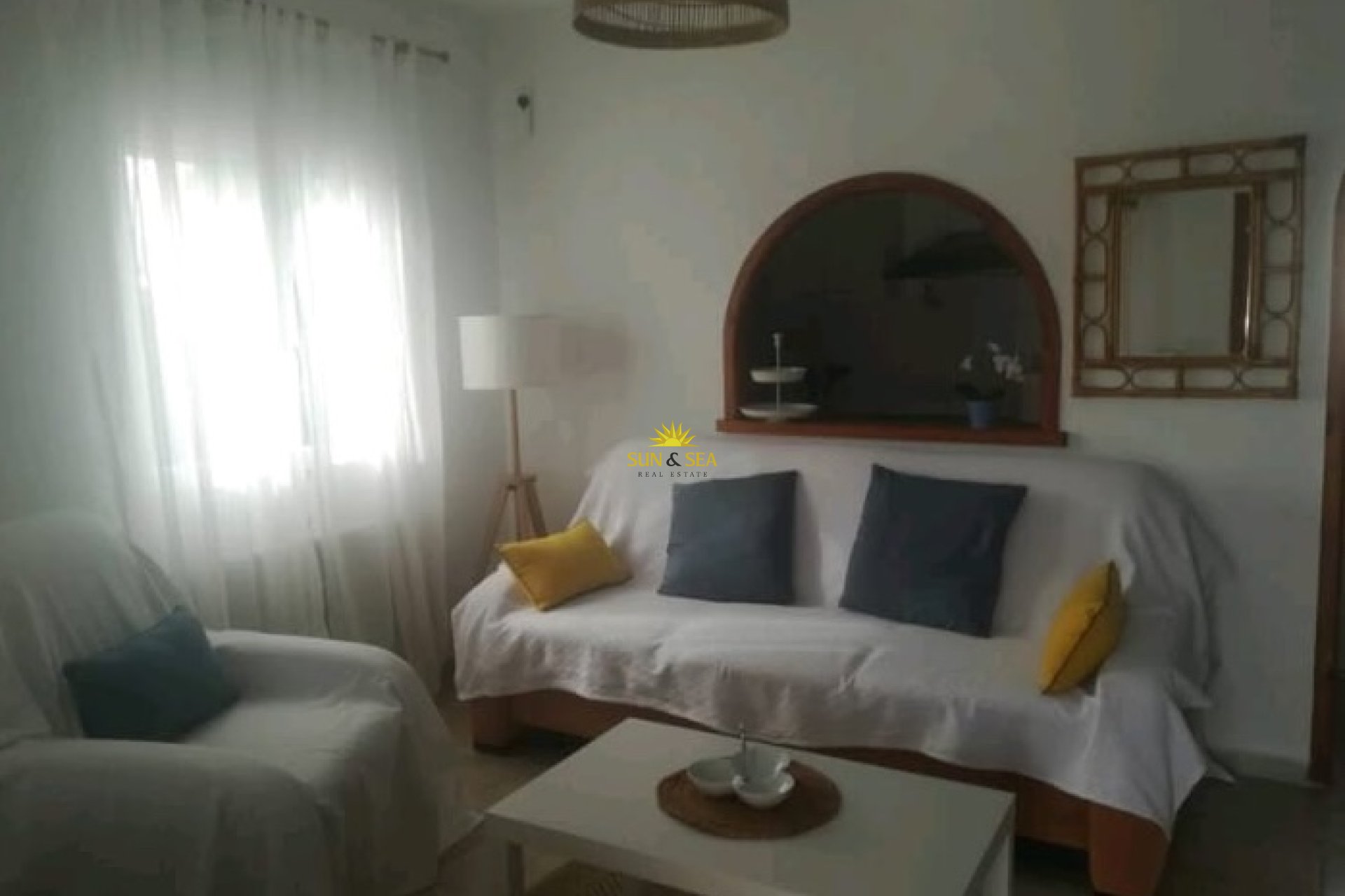 Alquiler a largo plazo - Chalet - Torrevieja - El Chaparral