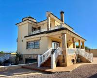 Alquiler a largo plazo - Chalet - Torrevieja - El Chaparral