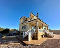 Alquiler a largo plazo - Chalet - Torrevieja - El Chaparral