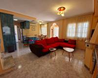 Alquiler a largo plazo - Chalet - Torrevieja - Los altos