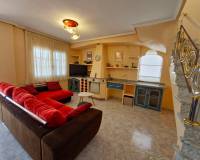 Alquiler a largo plazo - Chalet - Torrevieja - Los altos