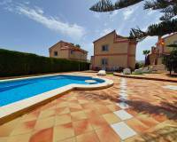 Alquiler a largo plazo - Chalet - Torrevieja - Los altos