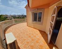 Alquiler a largo plazo - Chalet - Torrevieja - Los altos