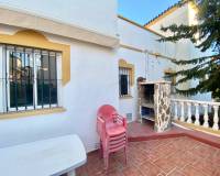 Alquiler a largo plazo - Chalet - Torrevieja - Los altos