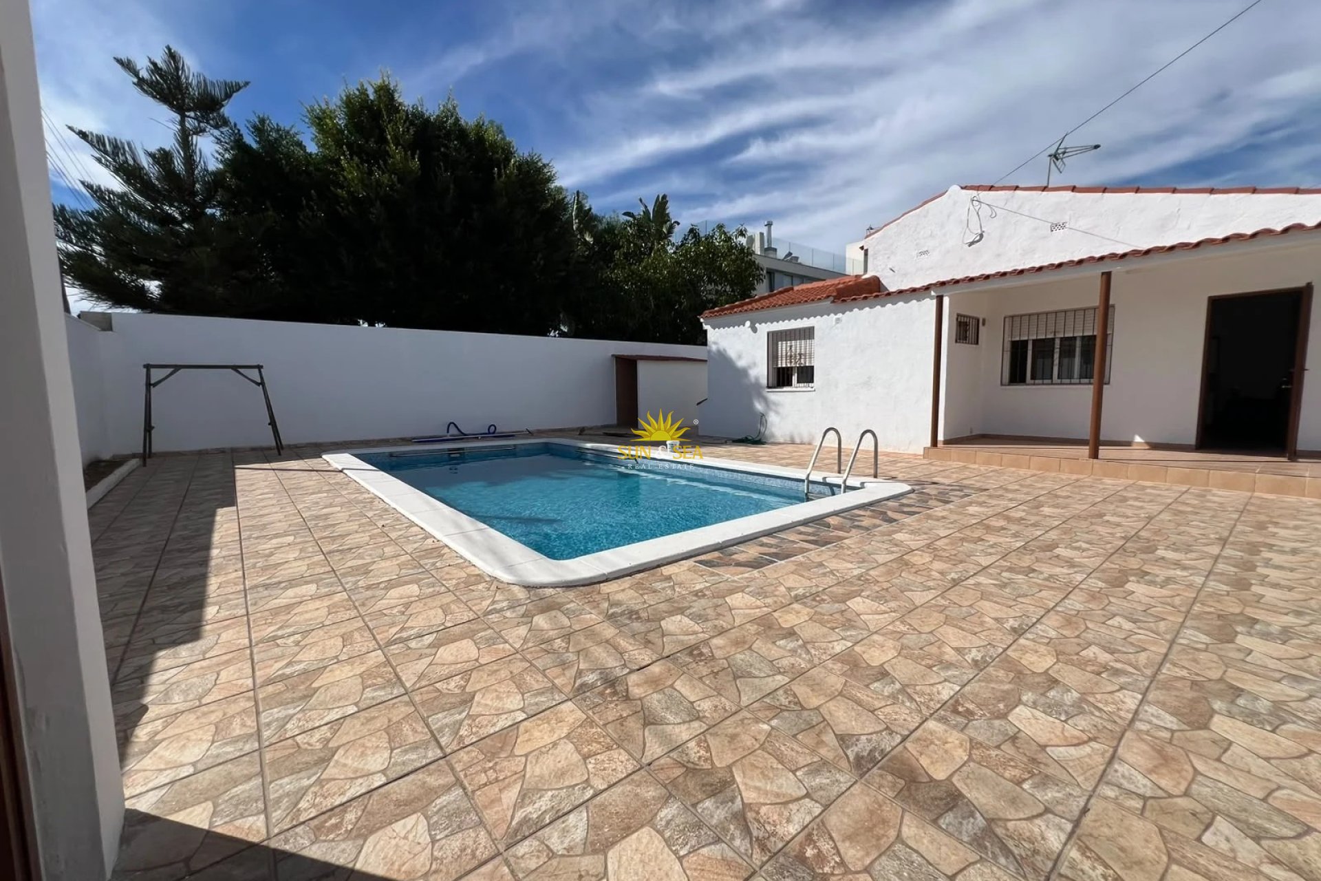 Alquiler a largo plazo - Chalet - Torrevieja - Los Balcones - Los Altos del Edén