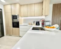 Alquiler a largo plazo - Chalet - Torrevieja - Los balcones