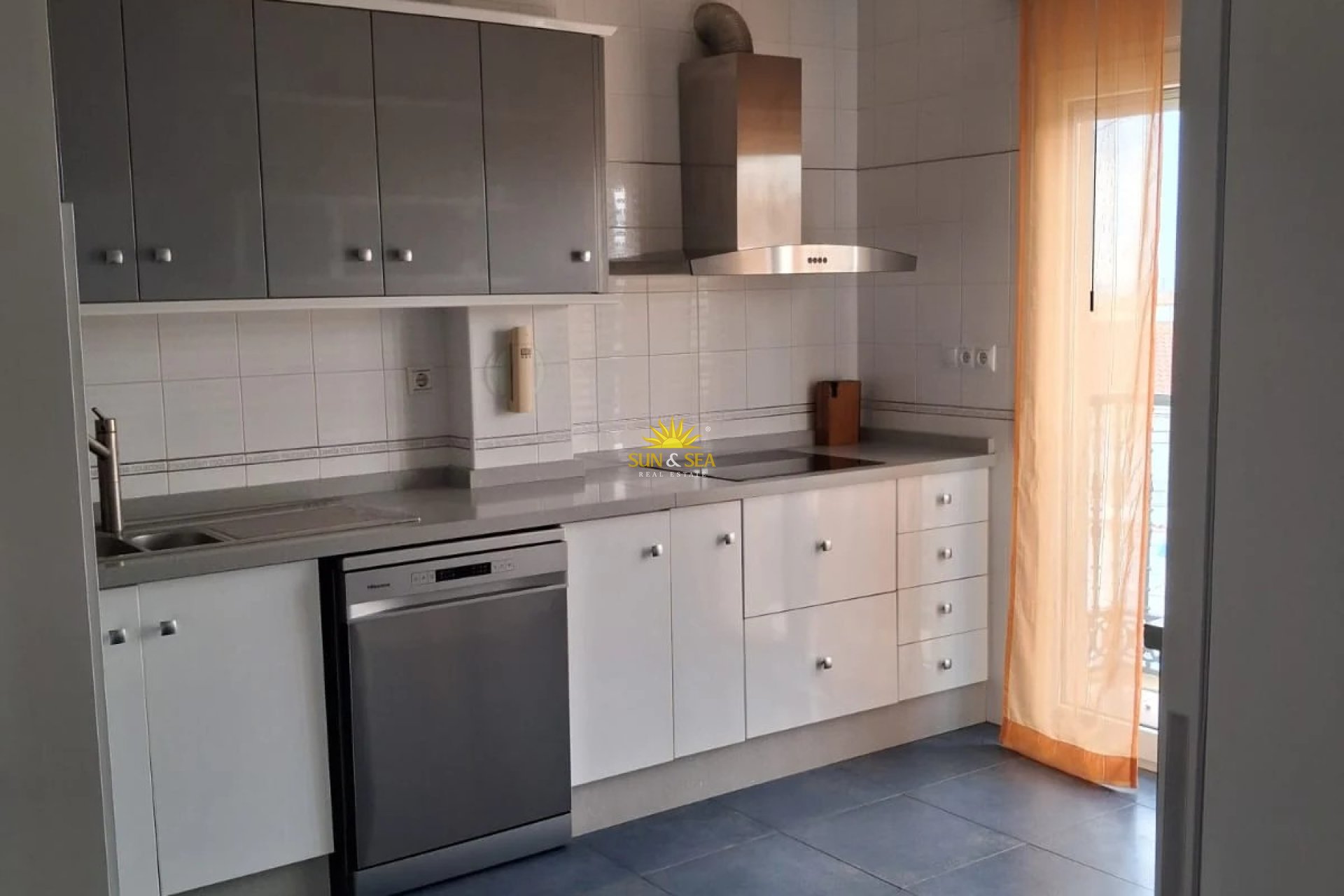 Alquiler a largo plazo - Chalet - Torrevieja - Los balcones
