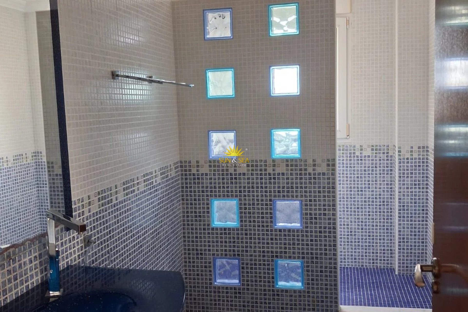 Alquiler a largo plazo - Chalet - Torrevieja - Los balcones