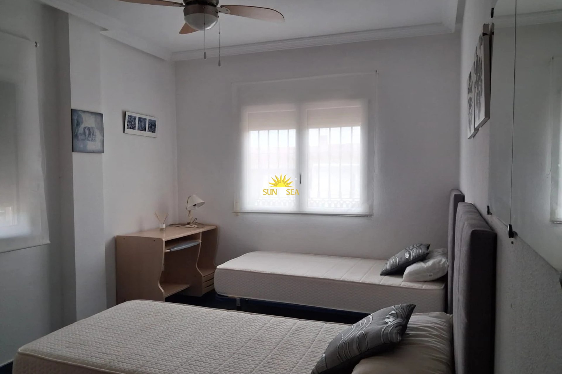 Alquiler a largo plazo - Chalet - Torrevieja - Los balcones
