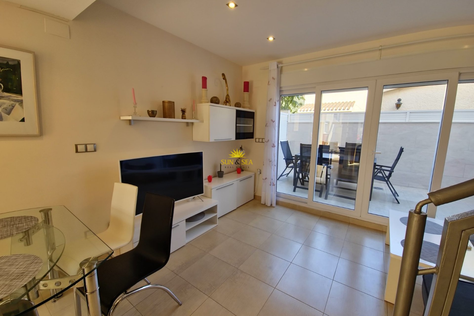Alquiler a largo plazo - Chalet - Torrevieja - Los Frutales
