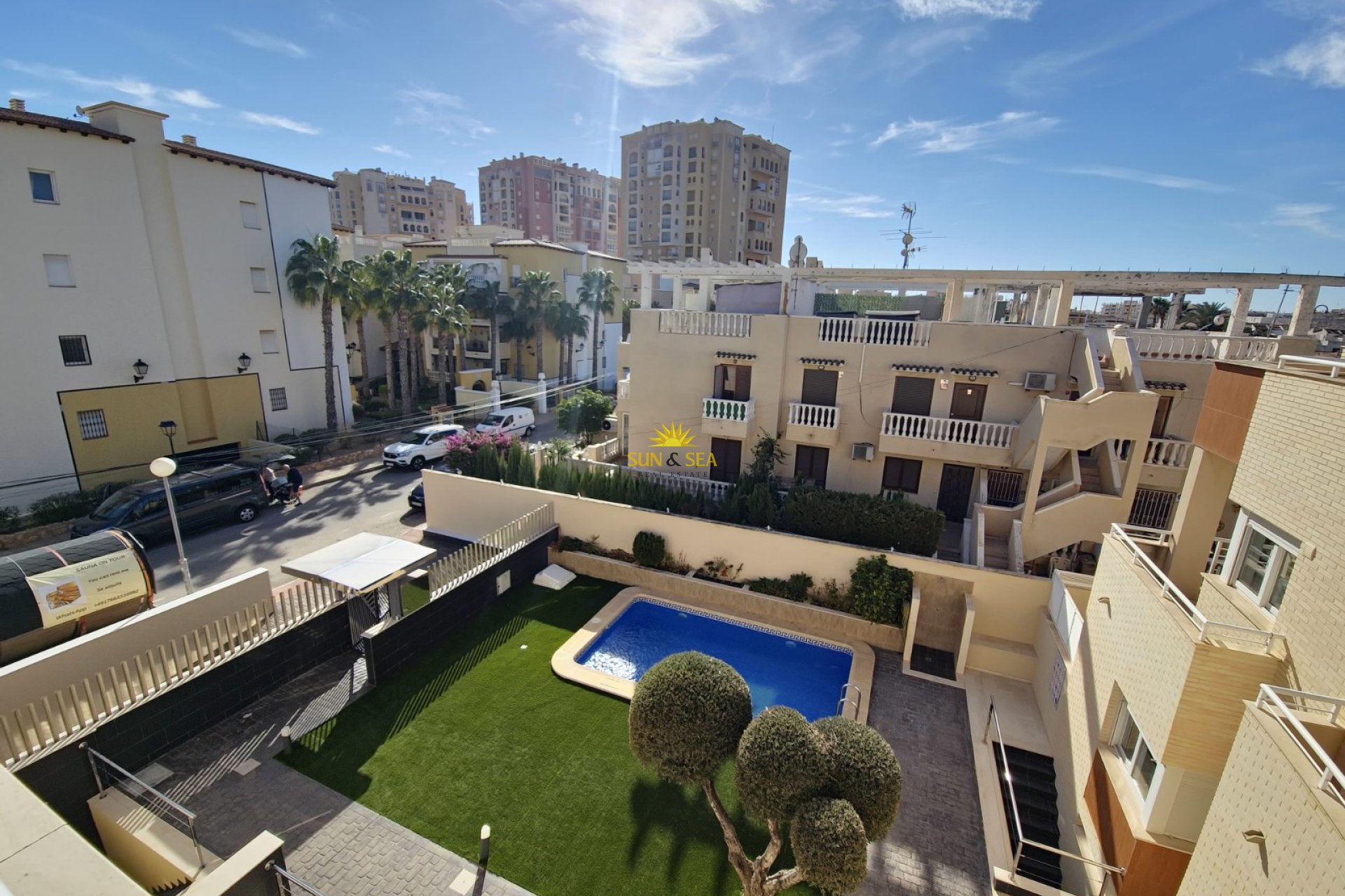 Alquiler a largo plazo - Chalet - Torrevieja - Los Frutales