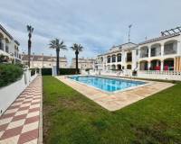 Alquiler a largo plazo - Chalet - Torrevieja - Torreblanca