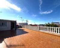 Alquiler a largo plazo - Chalet - Torrevieja - Torretas