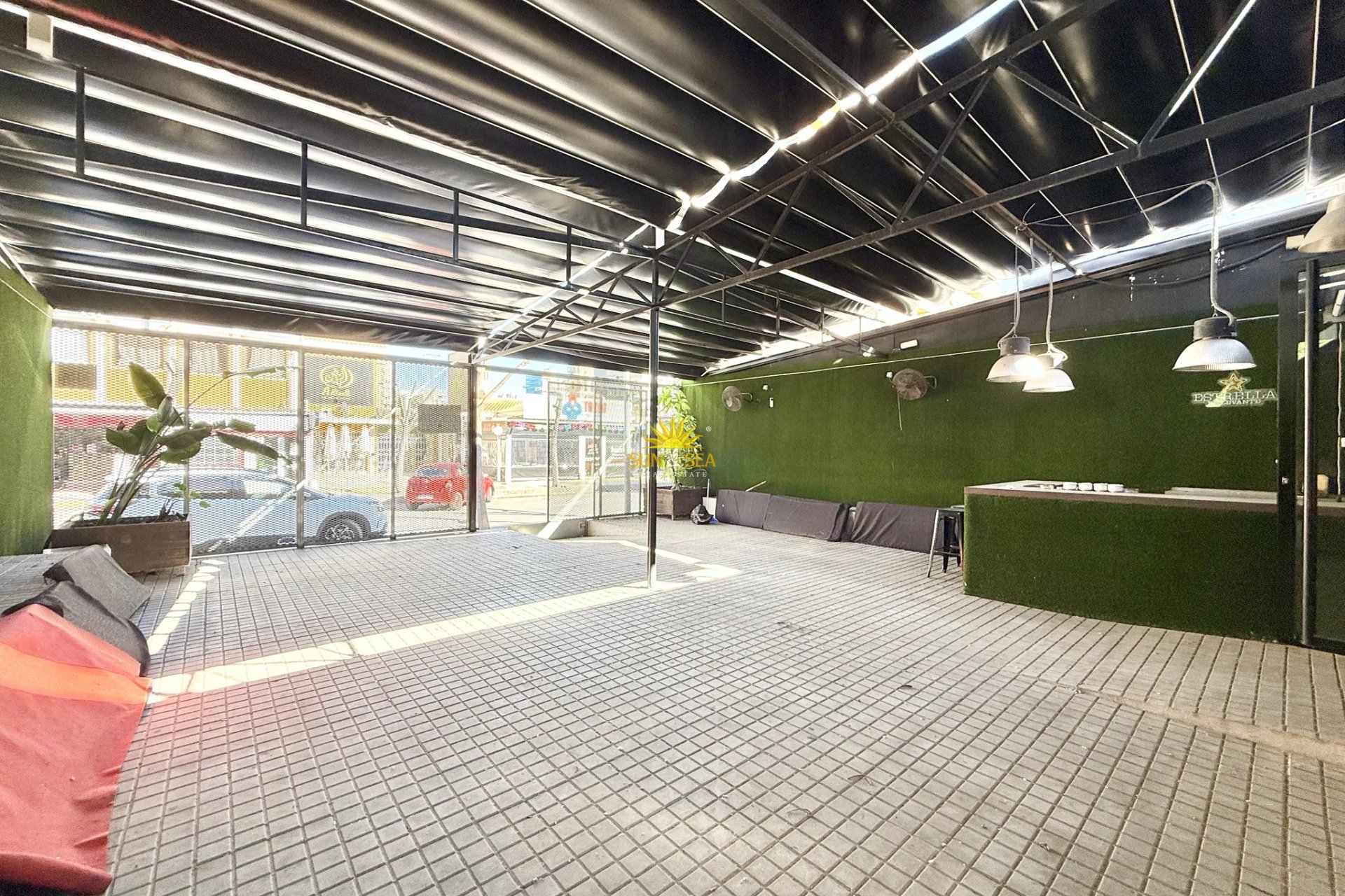 Alquiler a largo plazo - Comercial - Torrevieja - Centro