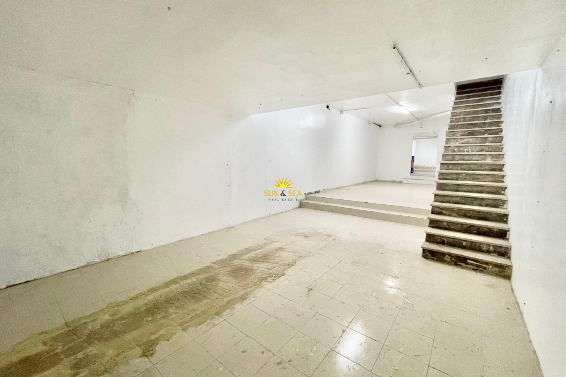 Alquiler a largo plazo - Comercial - Torrevieja - Curva del Palangre