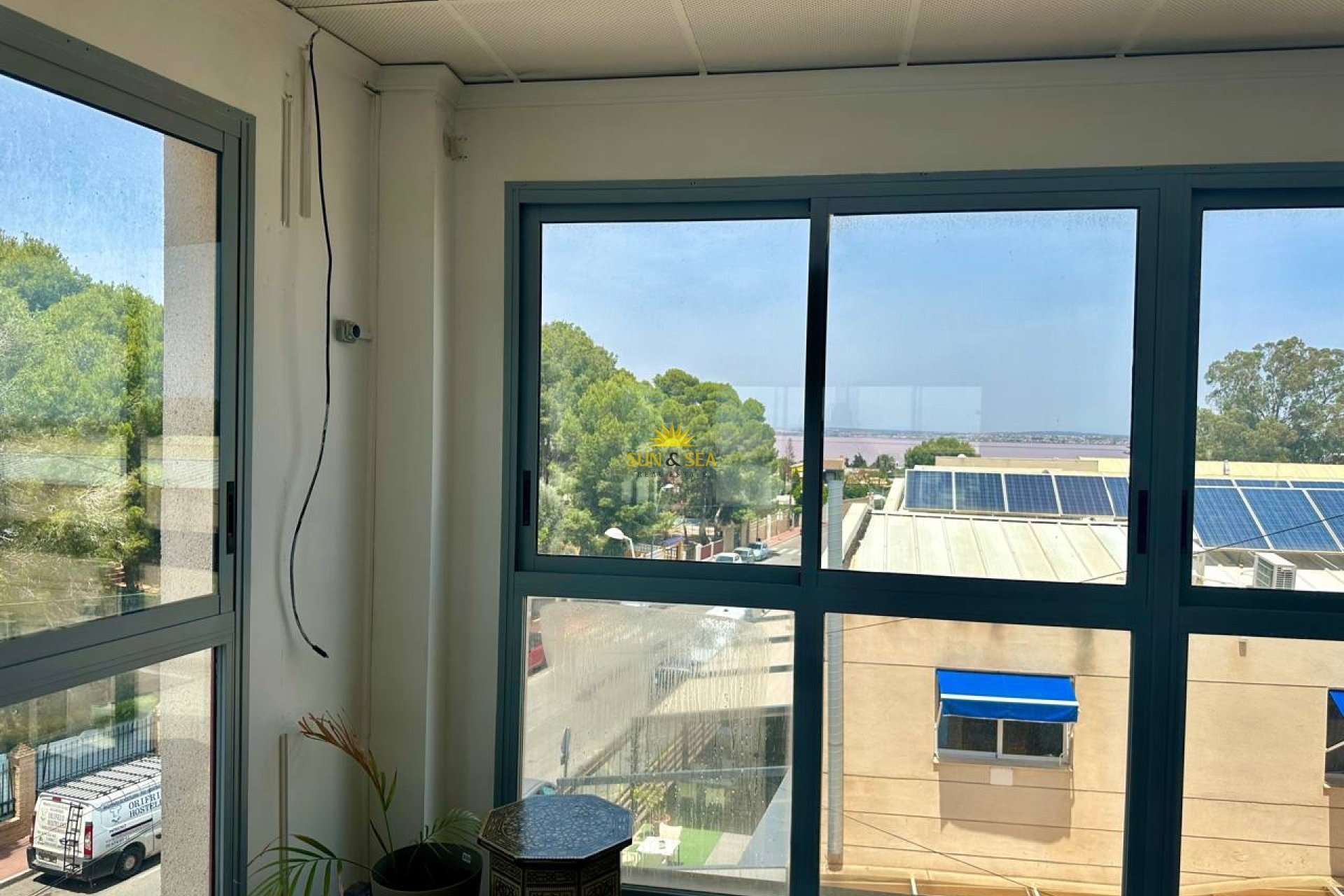 Alquiler a largo plazo - Comercial - Torrevieja - Los balcones