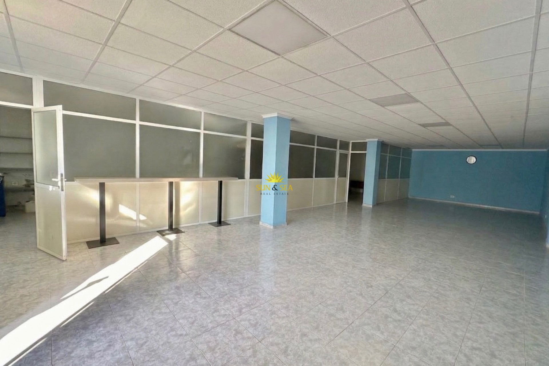 Alquiler a largo plazo - Comercial - Torrevieja - Los Frutales