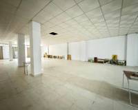 Alquiler a largo plazo - Comercial - Torrevieja - Playa del Cura