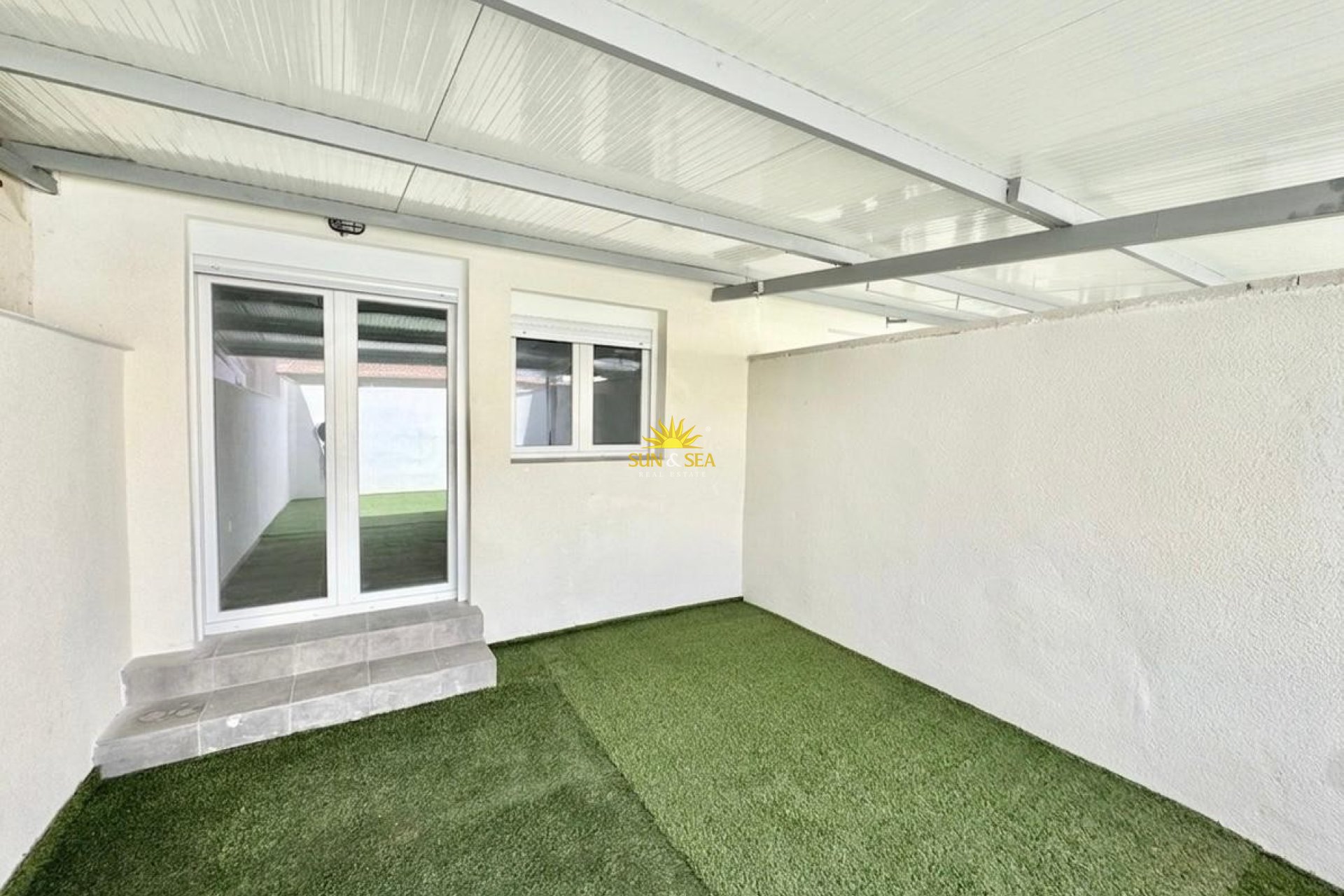 Alquiler a largo plazo - Estudio -  - Orihuela