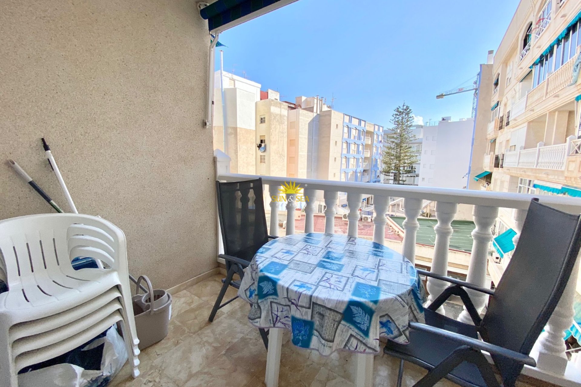 Alquiler a largo plazo - Estudio - Torrevieja - Playa de los Locos