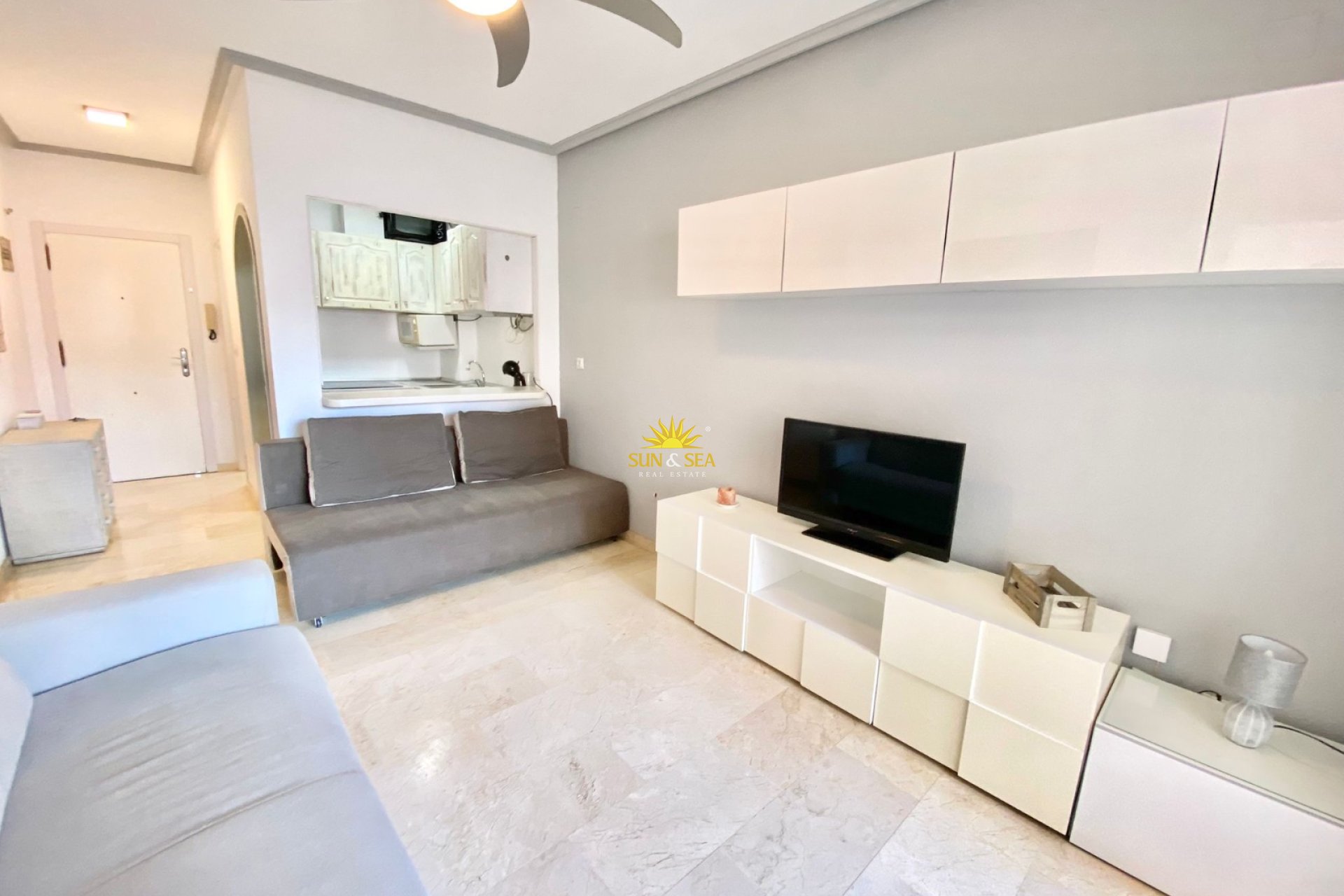 Alquiler a largo plazo - Estudio - Torrevieja - Playa de los Locos