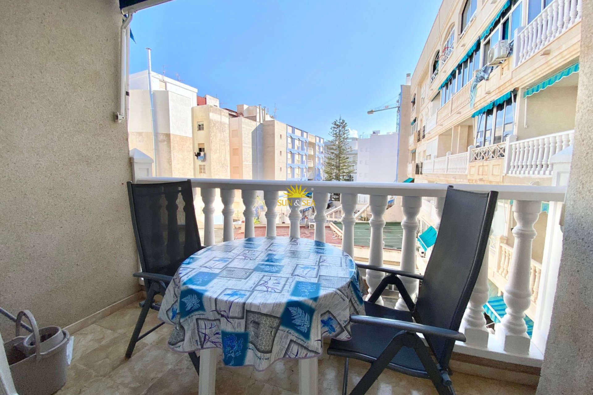 Alquiler a largo plazo - Estudio - Torrevieja - Playa de los Locos