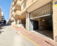 Alquiler a largo plazo - Garaje - Torrevieja - Centro