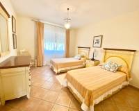 Alquiler a largo plazo - Villa / Semi separado - Cabo Roig